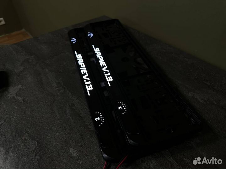 Номерная рамка с вашим логотипом