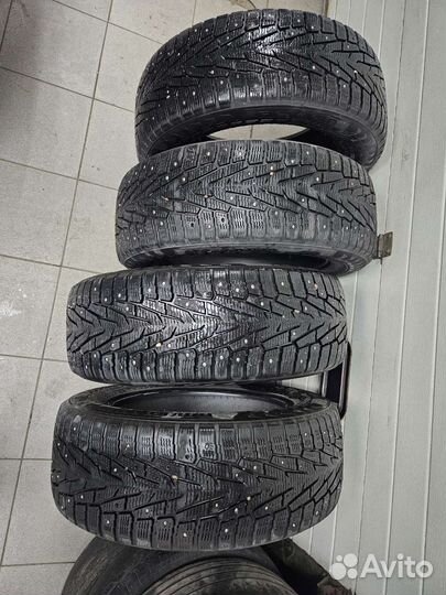 Nokian Tyres Hakkapeliitta 7 SUV 235/60 R18