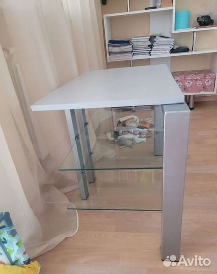 Тумбочка, подставка под телевизор