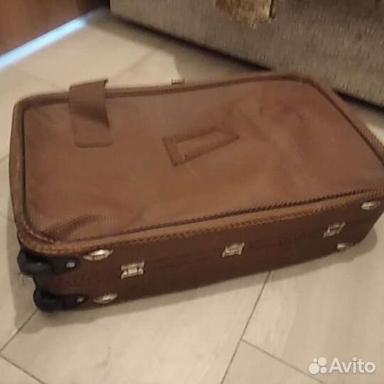 Чемодан на колесах бу большой