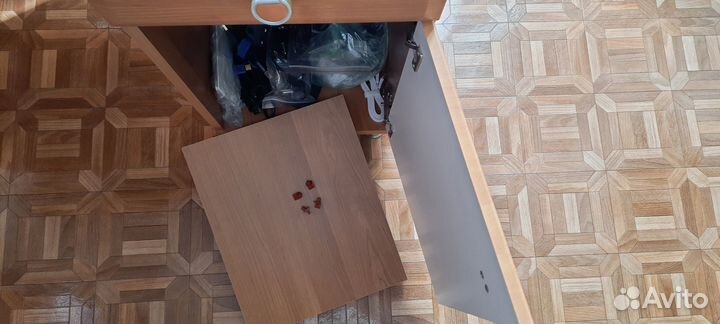 Стол письменный (Black Red White) Польша в сборе