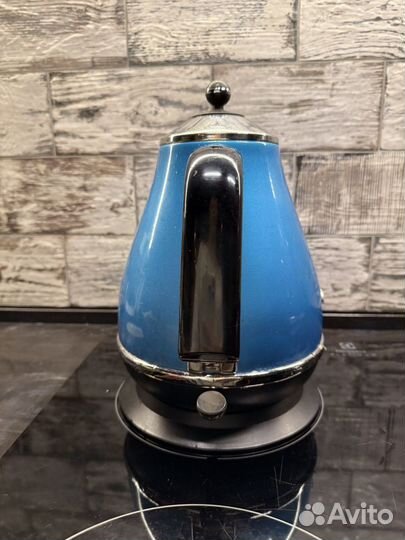 Чайник электрический delonghi