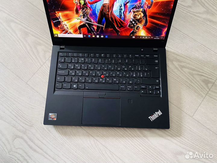 Lenovo ThinkPad Ryzen 7 Pro + 16GB