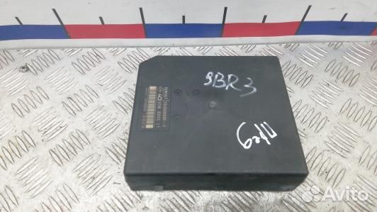 Блок предохранителей renault megane 3 (9BR03M101)