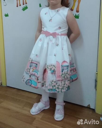 Платье на девочку 110-116