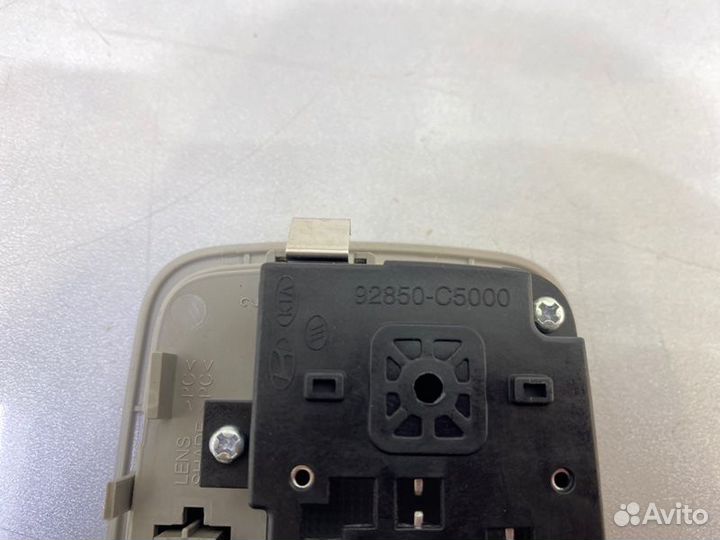 Лампа внутрисалонная Hyundai Santa Fe TM D4HB 2020