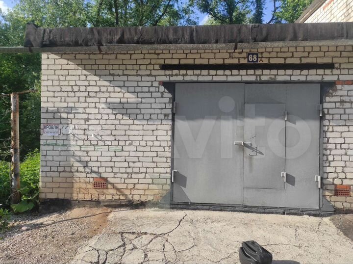 Гараж, > 30 м²