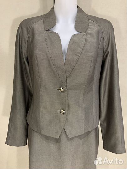 Костюм женский б/у р.46