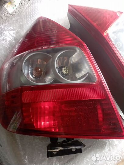 Фонари задние Honda Fit 2001-2008г