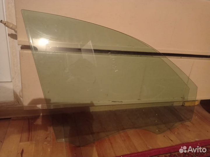 Стекло для автомобиля