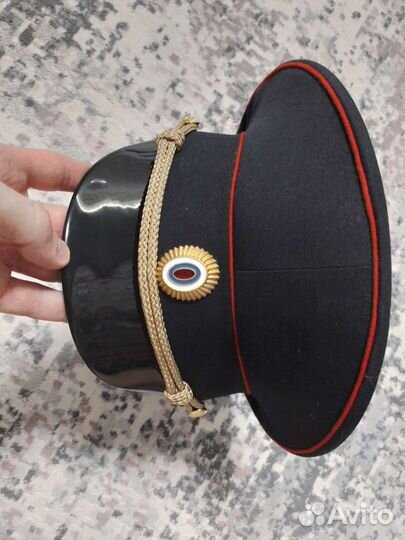 Шапка и фуражка, полиция