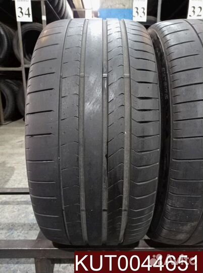 Pirelli P Zero PZ4 295/35 R21 107U
