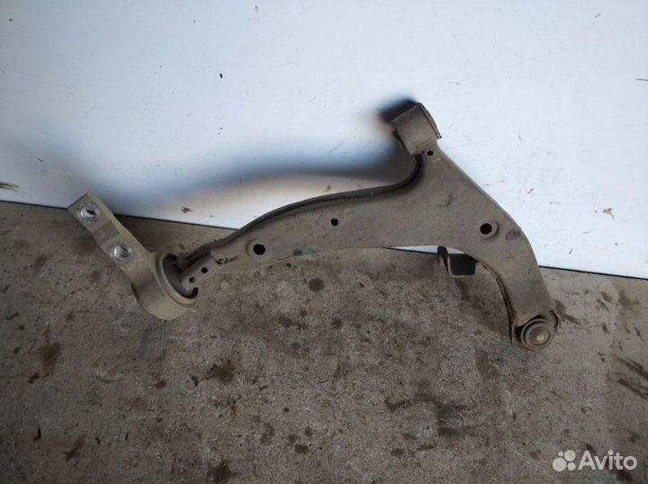 Рычаг передний левый Nissan Teana J-31 2003-2008