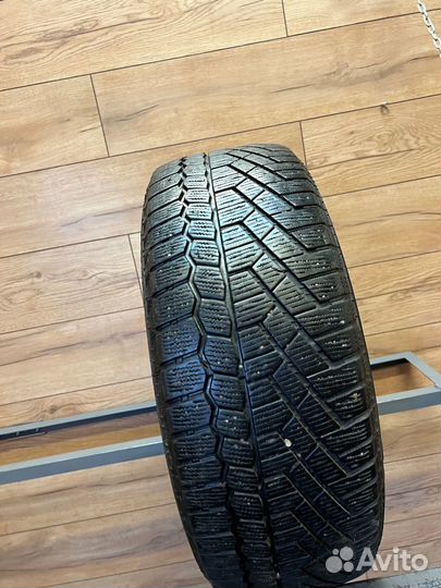 Continental ContiVikingContact 5 215/55 R17