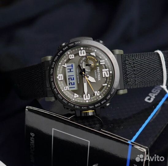 PRG601YB3 часы Casio Pro Trek