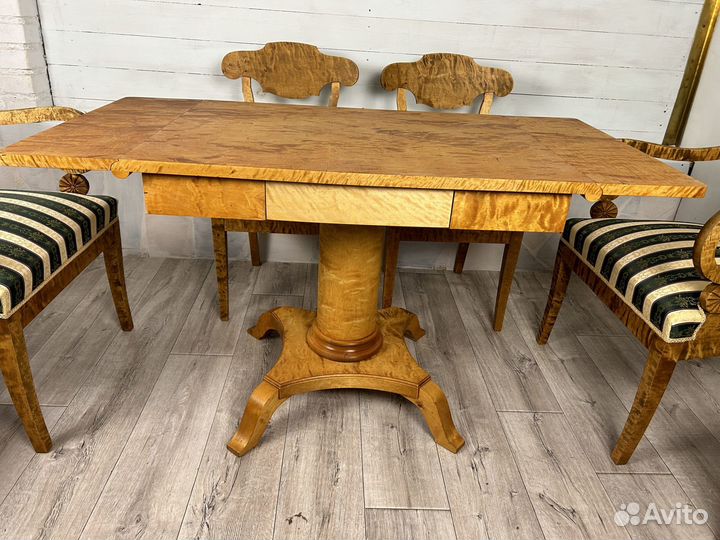 Столовый гарнитур Karl Johan