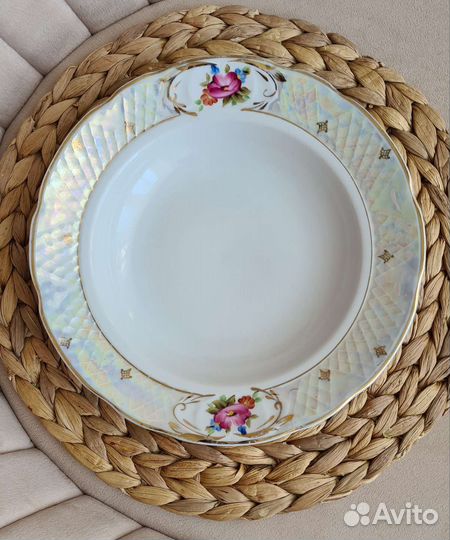 Фарфоровые тарелки Коростень