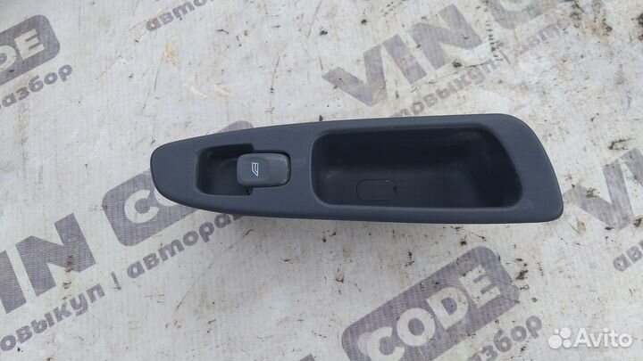 Кнопка стеклоподъемника задняя левая Volvo S40