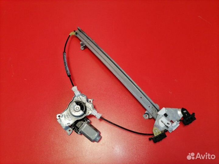 Стеклоподъемник передний правый Nissan Pathfinder