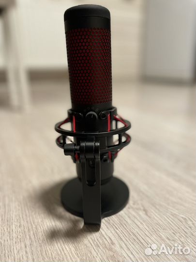 Микрофон HyperX QuadCast