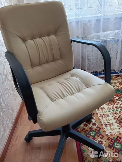 Кресло офисное Чери А