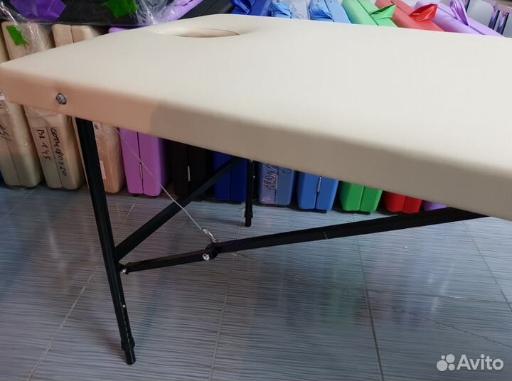 Кушетка с вырезом