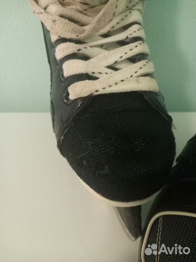 Коньки хоккейные, Larsen