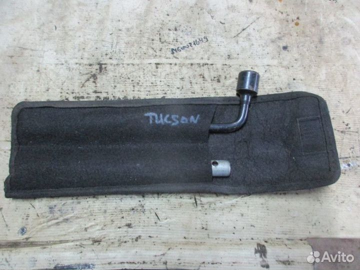 Набор инструментов Hyundai Tucson 2004-2010