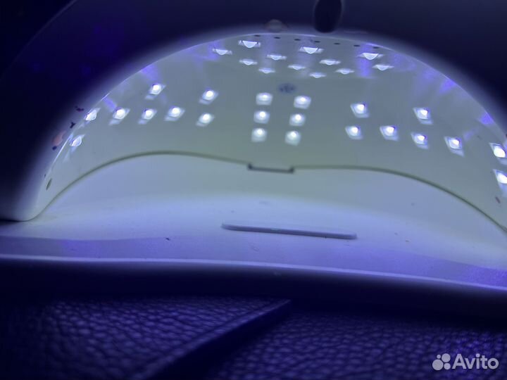 Лампа для сушки ногтей