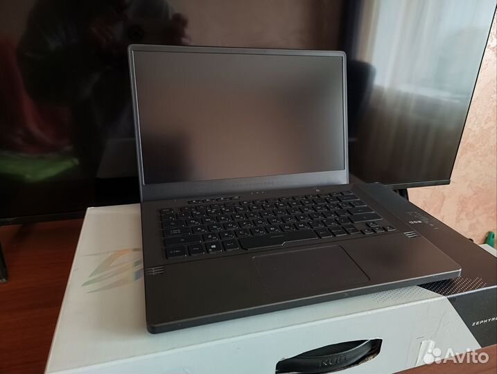 Asus rog zephyrus g14