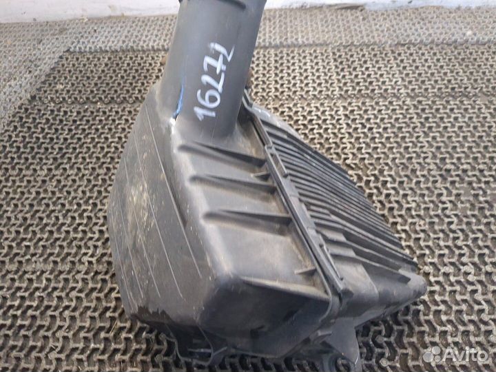 Корпус воздушного фильтра Chevrolet Camaro, 2012