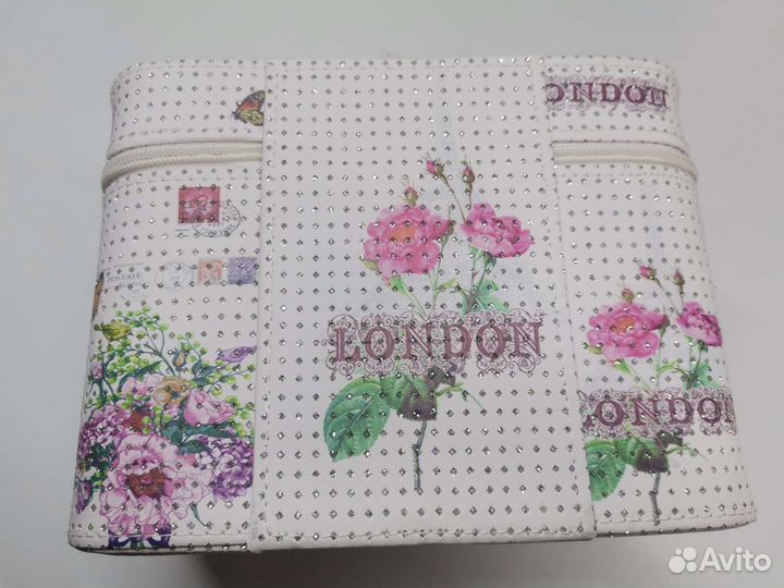 Шкатулка-универсальная новая