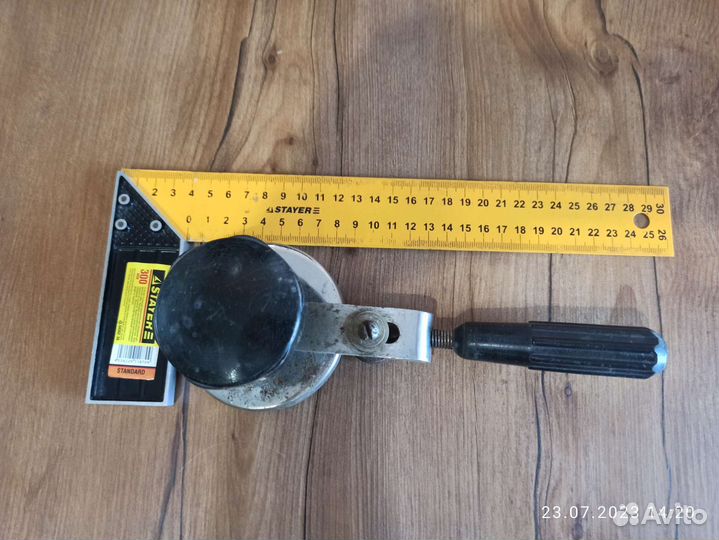 Ключ для банок, Закаточная машинка