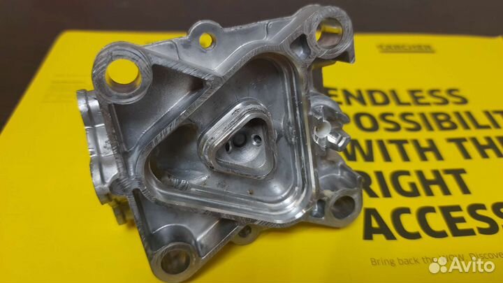 Кёрхер крышка помпы 9.001-800