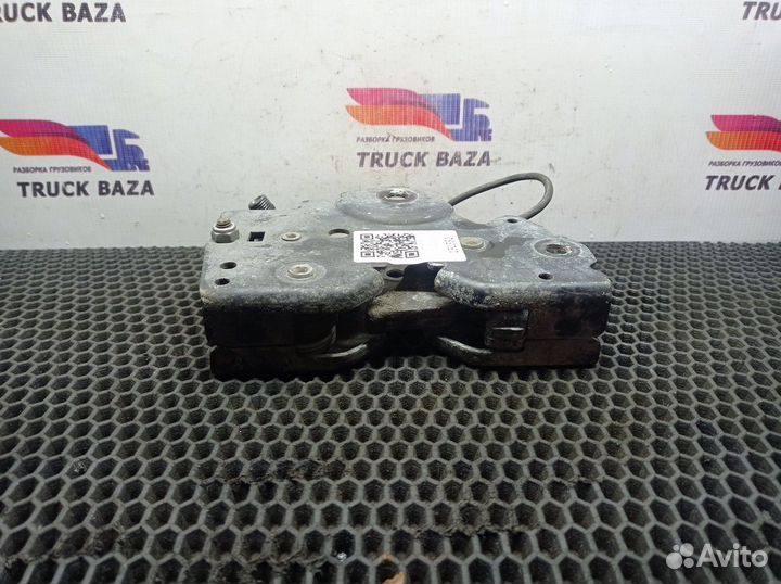 Замок кабины правый Daf XF106