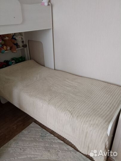 Двухъярусная детская кровать