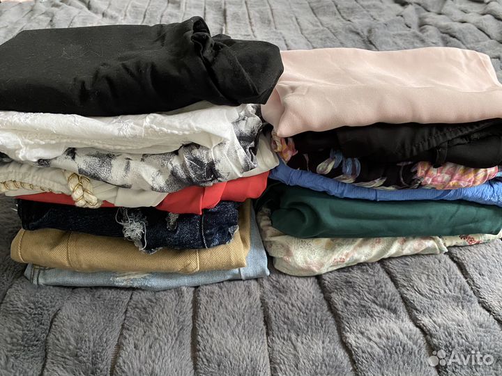 Пакет молодежной летней брендовой одежды