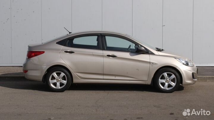 Hyundai Solaris 1.6 МТ, 2013, 100 000 км