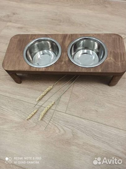 Миска для животных на подставке