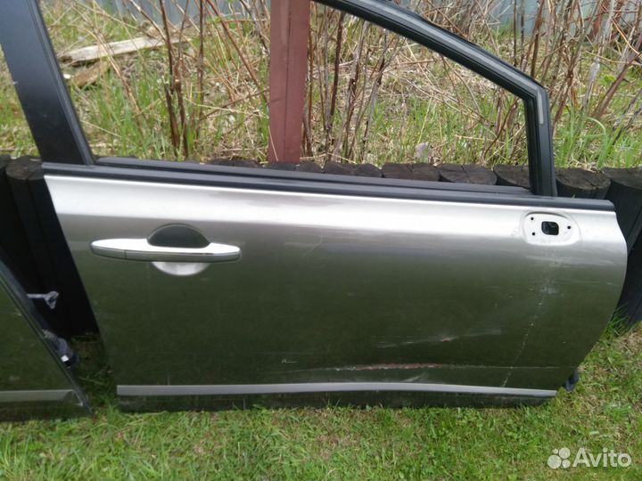 Продам двери для хонда цивик 4д после дтп