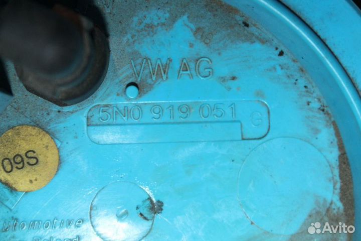 Бензонасос правый Volkswagen Tiguan 2,0 T CAW