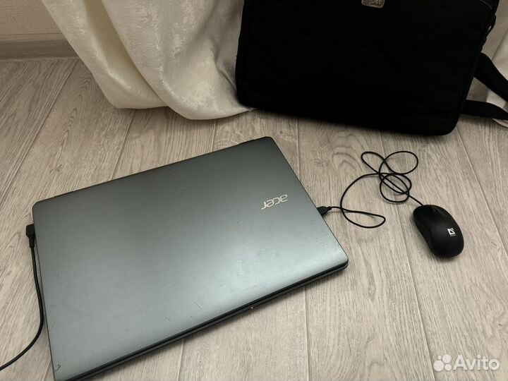 Большой acer 17 дюмов видео 2 GB GT820M