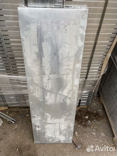 Металлические полки для стеллажей