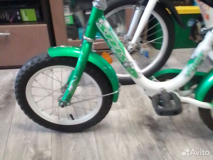 Детский велосипед с ручкой бу