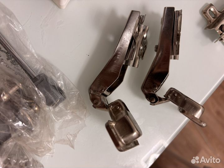 Мебельная фурнитура новая