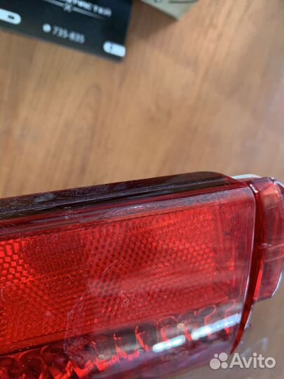 Фонарь в задний бампер правый Toyota land Cruiser