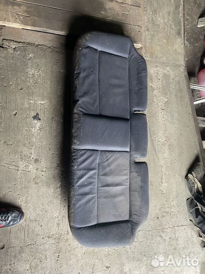 Сиденье заднее ауди 100с4