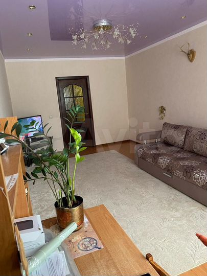 2-к. квартира, 63 м², 6/10 эт.