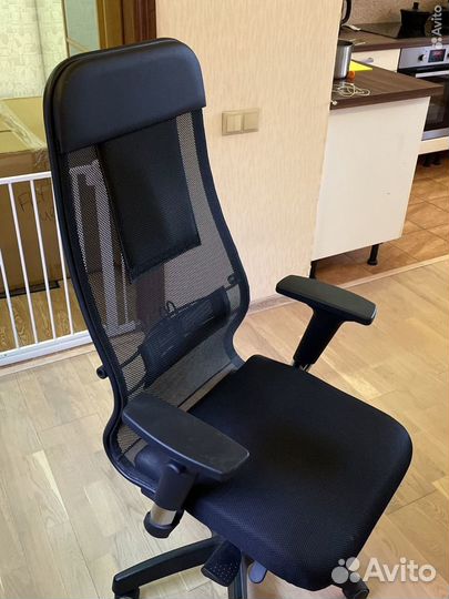 Эргономичное компьютерное кресло