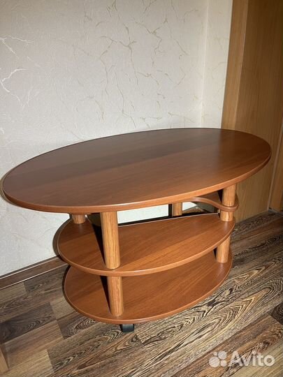 Журнальный столик